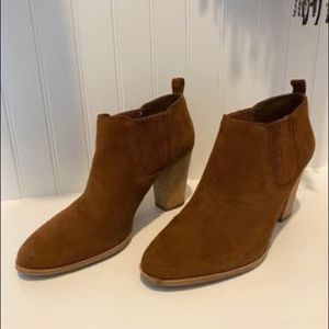 Michael Kors booties, size 9, great condition!!